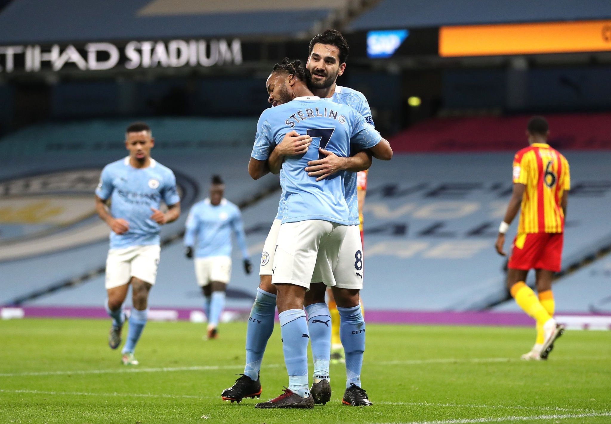 岁迎来了人 岁迎来了人